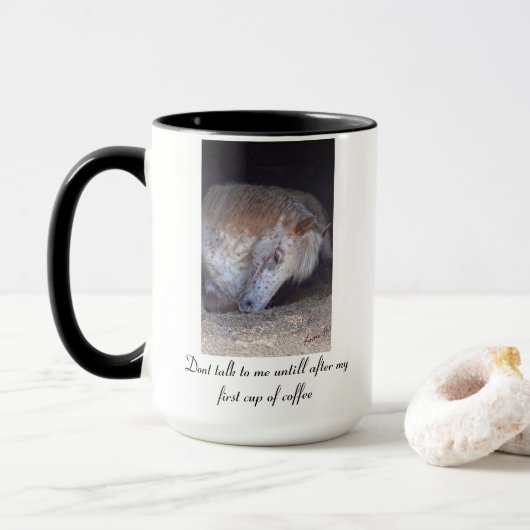 Einfache Tasse mit links Hand (Mit Donut)