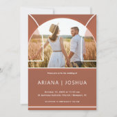 Einfache Terracotta Arch Foto Hochzeit Einladung (Vorderseite)
