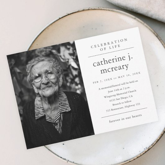 Einfache Typografie Foto Gedenkfeier Einladung