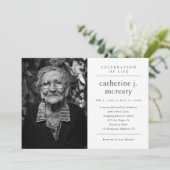 Einfache Typografie Foto Gedenkfeier Einladung (Stehend Vorderseite)