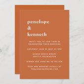 Einfache Typografie Moderne Burnt Orange Hochzeit Einladung (Vorne/Hinten)