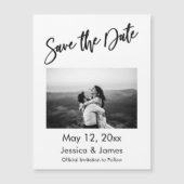 Einfache Typografie Pic Save the Date Magnetkarte (Vorderseite)