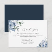 Einfache Typografie staubige Blumenbeerdigung Dankeskarte (Vorne/Hinten)