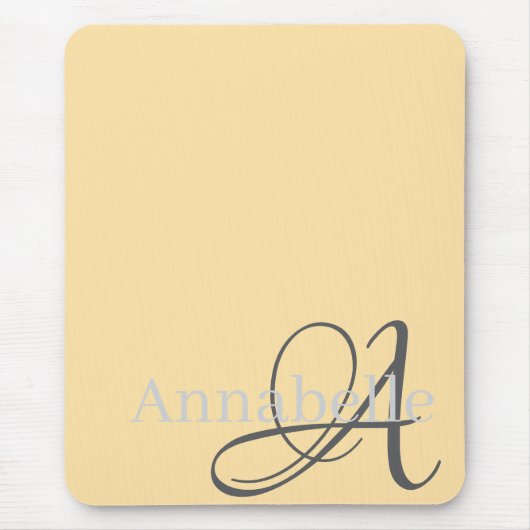 Einfache und elegante Beige Monogramm und Name Mousepad (Vorne)