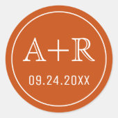 Einfache und elegante Initialen verbrannte orange  Runder Aufkleber (Vorderseite)