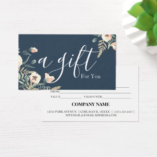 Einfache und moderne Geschenkgutschrift (Schreibtisch)
