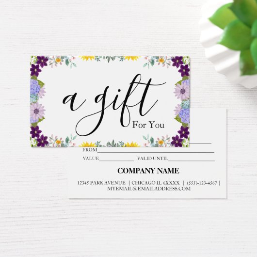 Einfache und moderne Geschenkgutschrift (Schreibtisch)