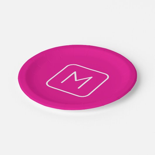 Einfache und moderne Monogramm | Rosa und Weiß Pappteller (Schrägansicht)