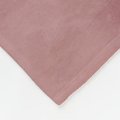 Einfache und schicke rosa braune Monogramm mit Nam Fleecedecke (Ecke)