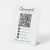 Einfache Verbindung mit dem QR-Code der Social Med Sockelschild (Vorderseite)