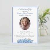 Einfache Vergissmeinnicht-Foto-Gedenkfeier Einladung (Stehend Vorderseite)