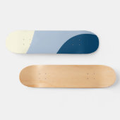 Einfache Waves - dunkelblau, hellblau und creme Skateboard (Horizontal)