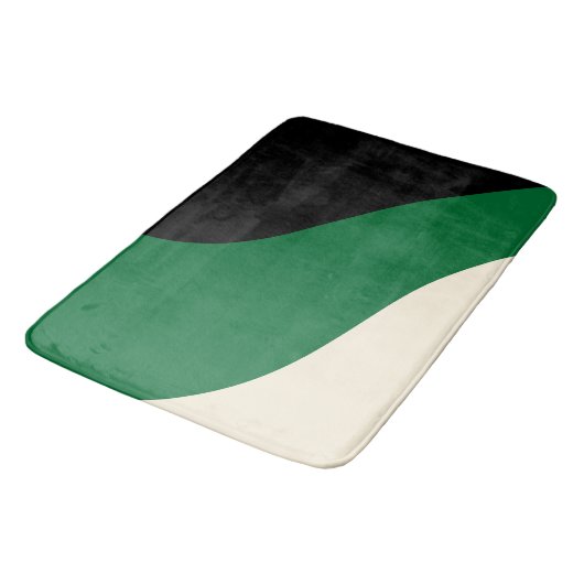 Einfache Waves - Grün, Creme und Schwarz Badematte (Schrägansicht)