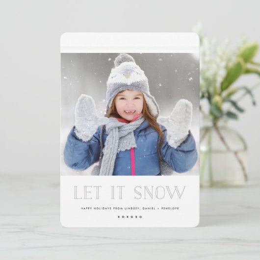 Einfache weiße Weihnachtskarten | Lass es schneien Einladung (Stehend Vorderseite)
