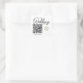 Einfache White Hydrangea Hochzeit QR Code Aufklebe Quadratischer Aufkleber (Tasche)