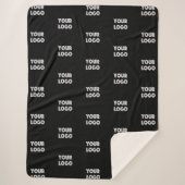 Einfache Wiederholung des Logos | Schwarz Sherpadecke (Vorderseite)