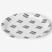 Einfache Wiederholung des Logos | weiß Pappteller (Schrägansicht)