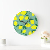 Einfache Zitrone, grüne Hintergrunddrucke. Große Wanduhr (Zuhause)