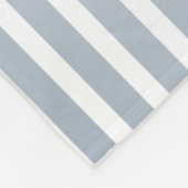 Einfache, zweiseitige Dekoration in Streifen und K Fleecedecke (Ecke)