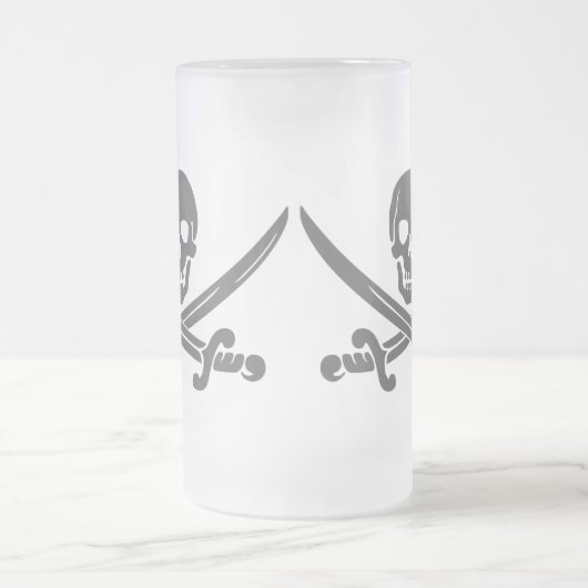 Einfacher lächelnder Piraten-Schädel mit Mattglas Bierglas (Mittel)