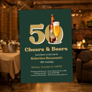 Einfacher Männer Cheers & Beers Grüner 50. Geburts Einladung