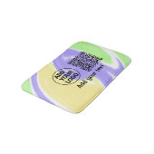 Einfacher minimaler QR-Code-Logo-Scan-Code-Name te Badematte (Schrägansicht)