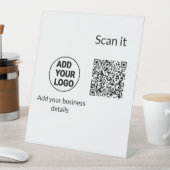 Einfacher minimaler QR-Code-Logo-Scan-Code-Name wi Sockelschild (In Situ)
