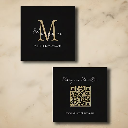 Einfacher Monogramm-QR-Code Schwarz Quadratische Visitenkarte