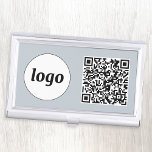 Einfacher QR-Code für die Werbung mit Logos Visitenkarten Dose<br><div class="desc">Einfaches Logo und QR-Code,  um Ihr Unternehmen zu fördern. Ersetzen Sie das Logo und den QR-Code durch Ihren eigenen,  um ihn anzupassen. Minimalistisch und beruflich,  um Ihre Marke widerzuspiegeln.</div>