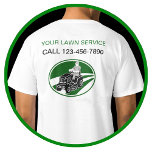 Einfacher Rasenservice T-Shirt<br><div class="desc">Ein Business Work Shirt für die Rasen-Service-Industrie mit einem Führermäher Emblem Symbol Textzeilen können Sie durch Ihren Firmennamen und Ihre Kontaktnummer oder alle anderen Informationen,  die Sie gewollt zu zeigen ersetzen. Für Rasenmäher oder Landschaftsgärtnerei.</div>