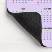 Einfacher schwarzer und violetter 2026-Kalender  Mousepad (Ecke)