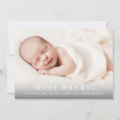 Einfacher Typography Baby Foto Birth Ankündigung (Vorderseite)