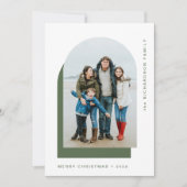 Einfacher Weihnachtsbogen | Modernes Zwei-Foto Feiertagskarte (Vorderseite)