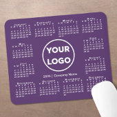 Einfaches 2025-Calendar-Business-Logo auf Lila Mousepad