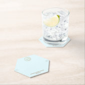 Einfaches Armband-Display mit Logo auf hellblau Untersetzer (Vor Ort)