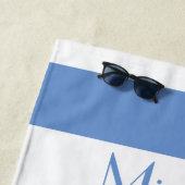 Einfaches, blau gestreiftes Badetuch (Beispiel)