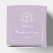 Einfaches Blumenkreuz auf Lilac-Bestätigung Herz Geschenkschachtel (Oben)
