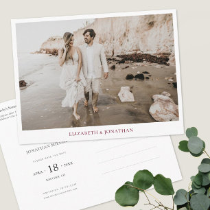 Einfaches burgundy Typografy-Foto Save the Date Einladungspostkarte