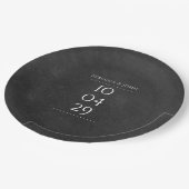 Einfaches Chalkboard Special Datum Hochzeit Pappteller (Schrägansicht)