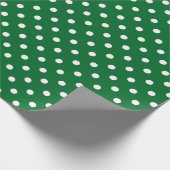 Einfaches Design mit weißen Punkten auf Grün Geschenkpapier (Ecke)