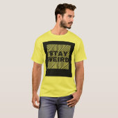 Einfaches dunkles T-Shirt (Vorne ganz)
