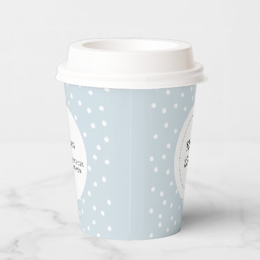 Einfaches Dusty Blue Minimal Business Logo Pappbecher (Rechts)