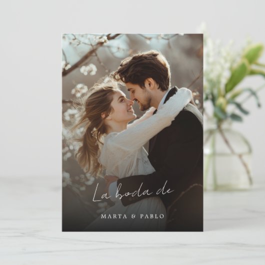 Einfaches Elegante Boda Spanish Wedding Foto Overl Einladung (Stehend Vorderseite)