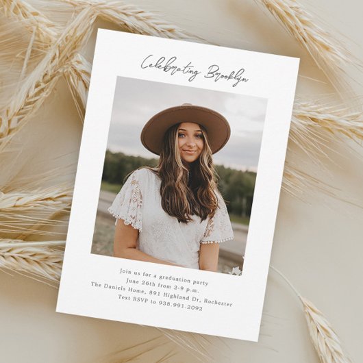 Einfaches Eleganter Script Name Foto Abschluss Einladung