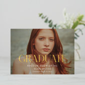 Einfaches elegantes Abschluss Foto Gold Folieneinladung (Stehend vorne)