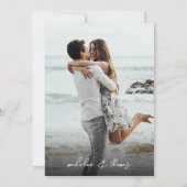 Einfaches elegantes Foto mit Blumenreath Einladung (Rückseite)