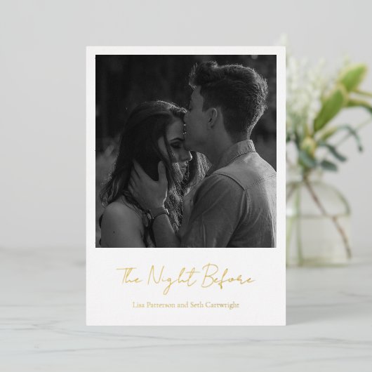 Einfaches Elegantes Foto Probe Dinner Gold Folieneinladung (Stehend vorne)