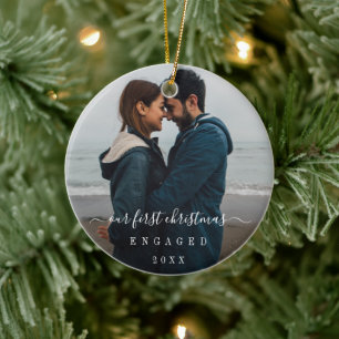 Einfaches elegantes Foto Verlobtes Weihnachten Keramik Ornament
