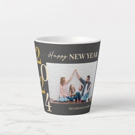 Einfaches Elegantes Modernes Happy New Year One Fo Milchtasse (Vorderseite)