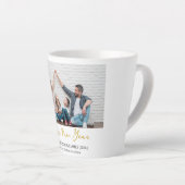 Einfaches Elegantes Modernes Happy New Year One Fo Milchtasse (Rechte Ecke)